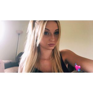 Meet your Posher, Sabrina